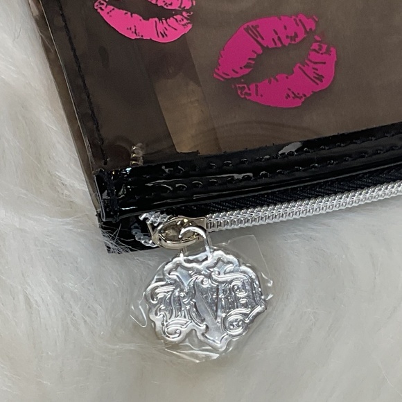 NWT Kat Von D/KVD Vegan Kiss Me All Over Tinted Translucent Makeup Bag/Zippered - Picture 3 of 9